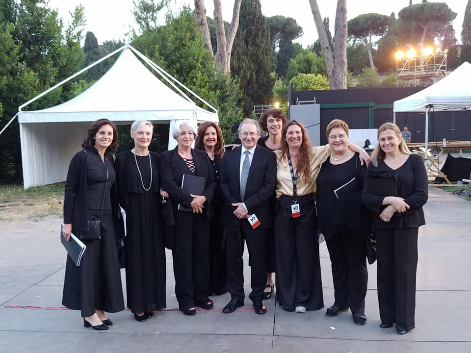 gallery Il Coro C. Casini di Tor Vergata accompagna il Maestro Ennio Morricone nell’ultimo concerto della sua carriera 