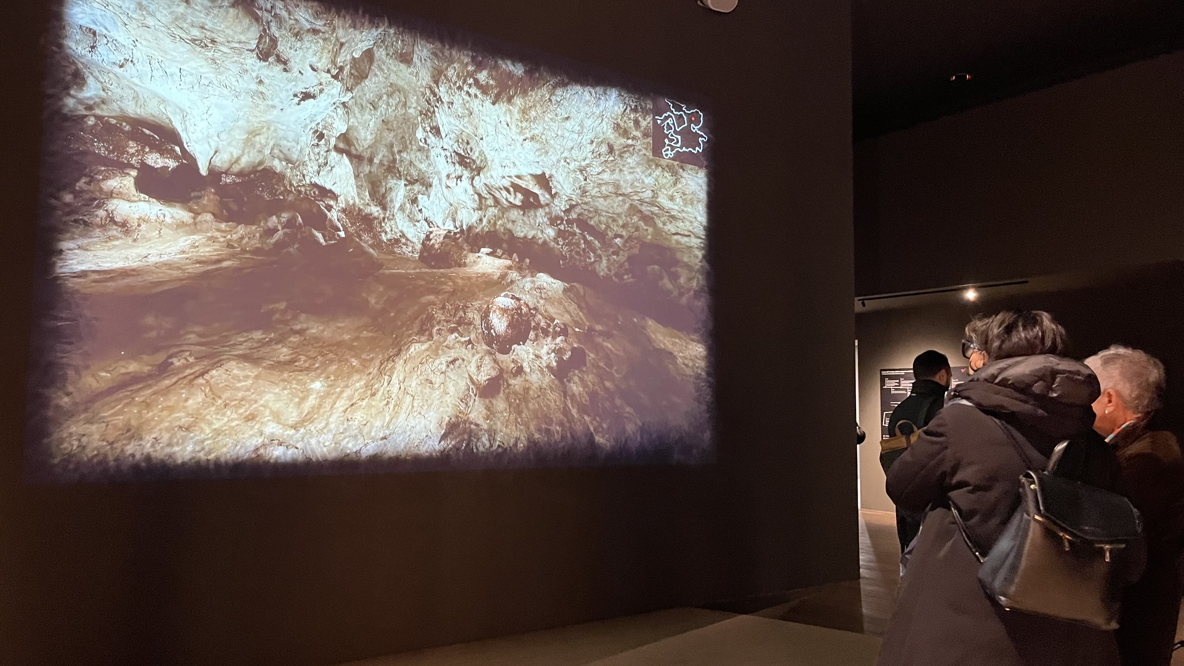 gallery LABORATORIO NEANDERTHAL. Le scoperte di Grotta Guattari. In mostra i reperti scavati da Roma Tor Vergata