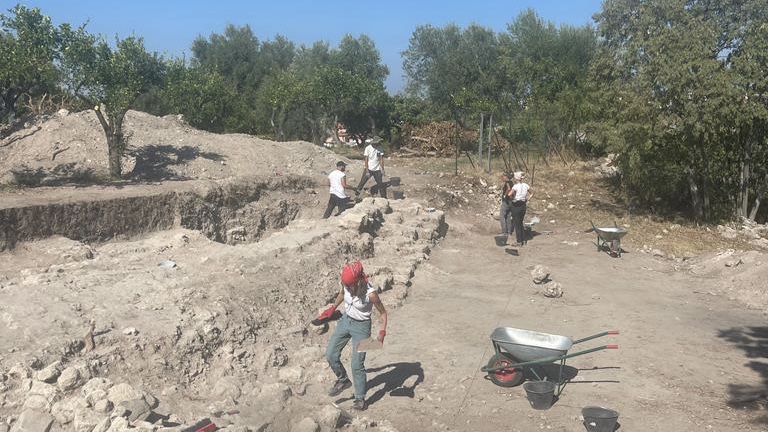 gallery L’affascinante storia di Leontìnoi, giunge al termine la terza campagna di scavi nella città antica