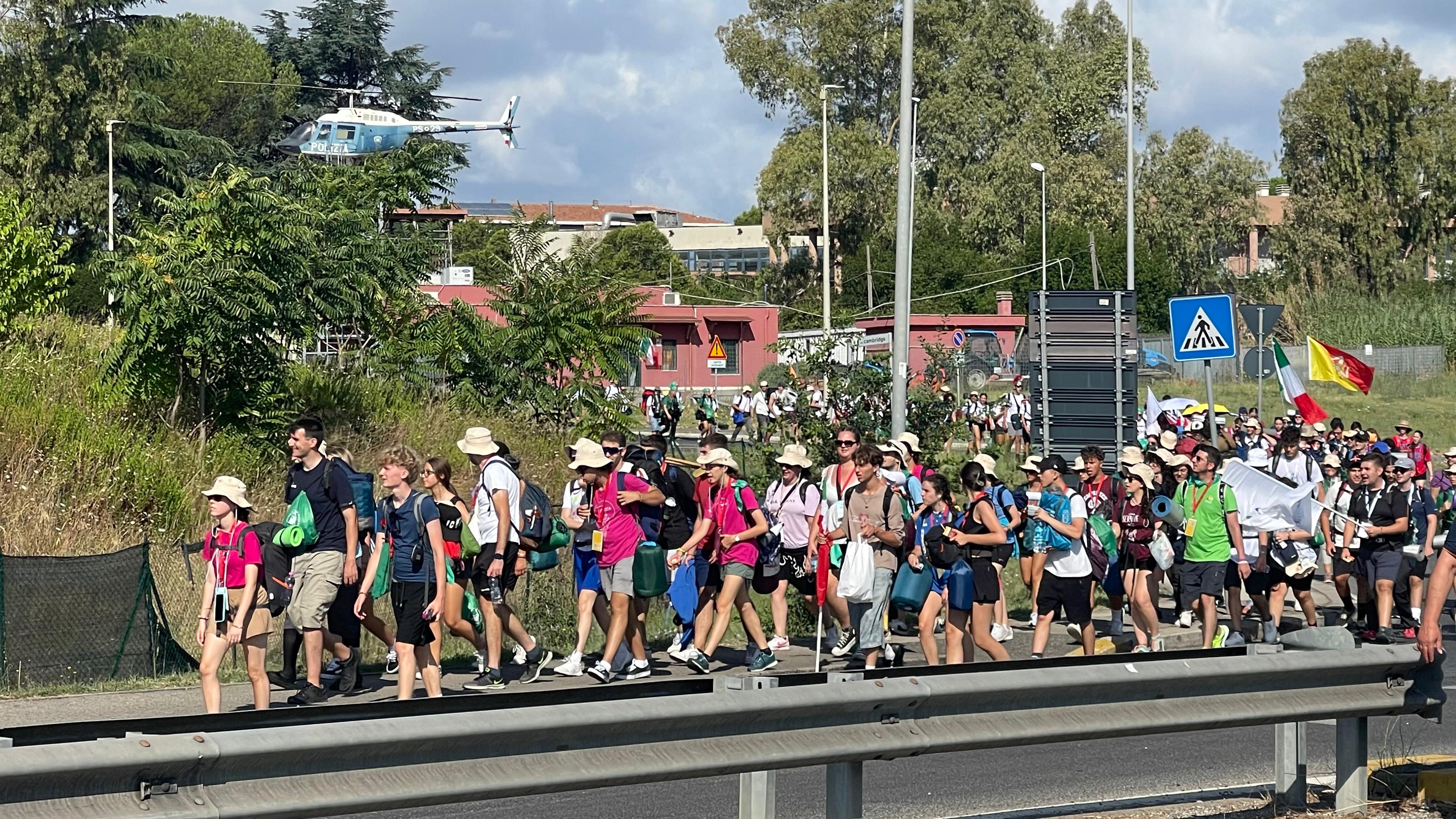 gallery Roma Tor Vergata dà il benvenuto ai pellegrini del Giubileo dei Giovani 2025