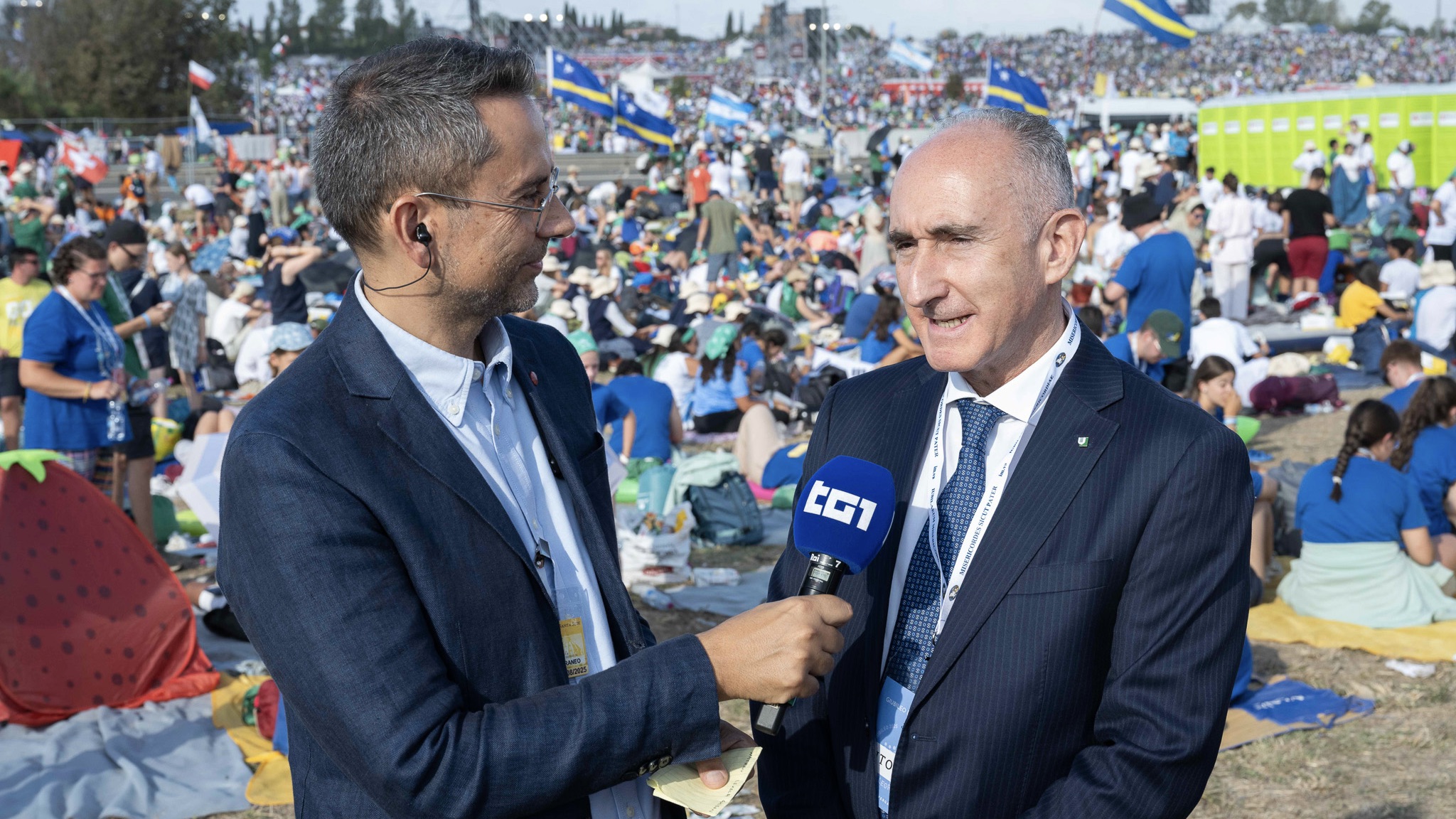 gallery "Portate gioia ed entusiasmo nel mondo": Papa Leone XIV saluta i ragazzi a Tor Vergata. Termina il Giubileo dei Giovani 2025