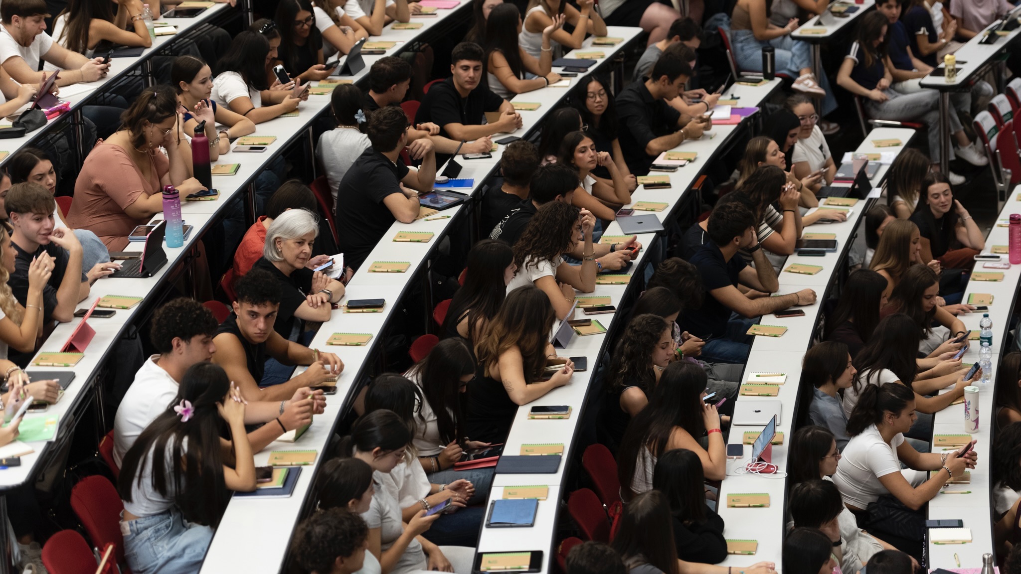 gallery Medicina, odontoiatria, veterinaria: comincia il semestre filtro anno accademico 2025-2026