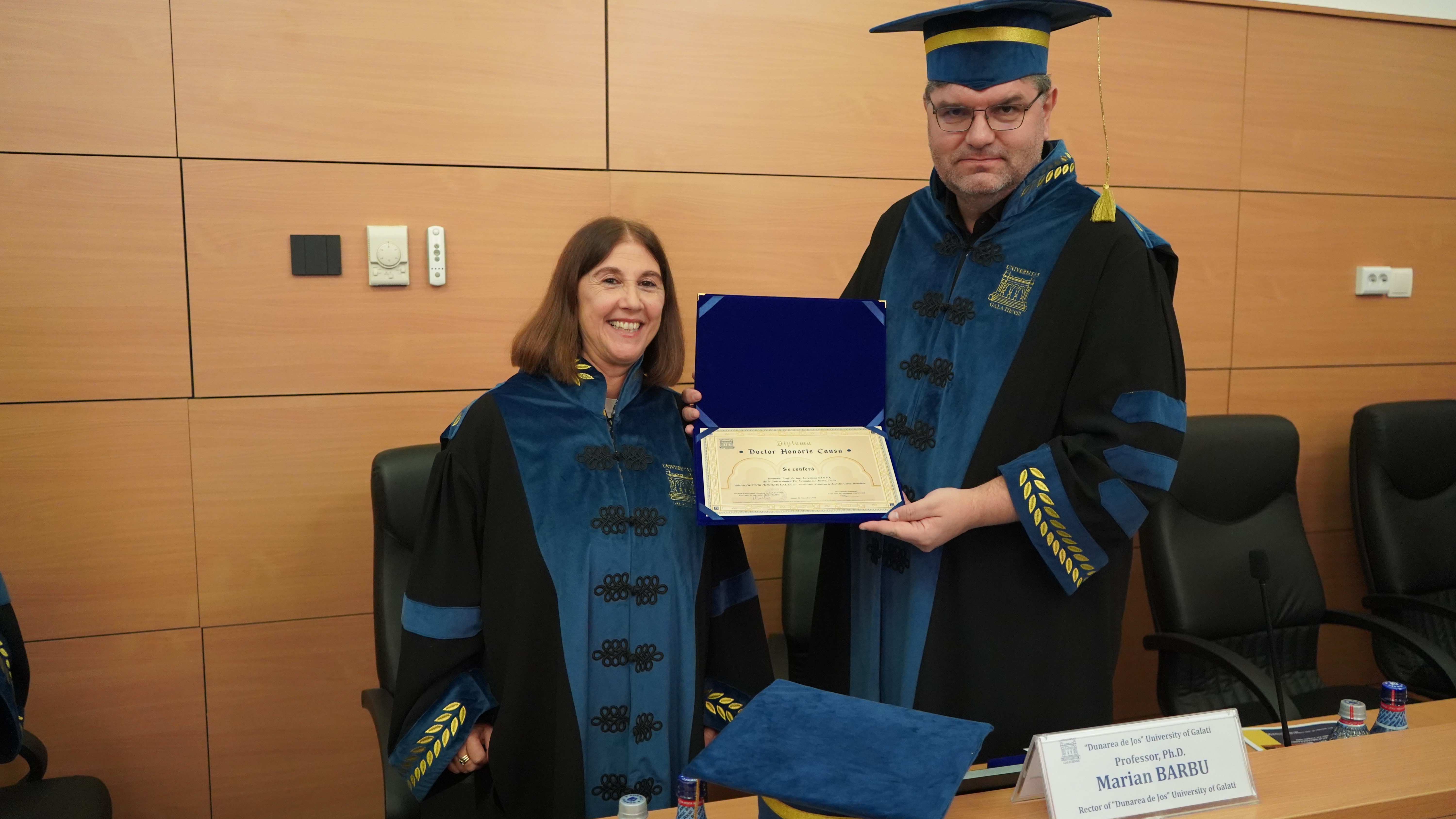 gallery Conferito Dottorato Honoris Causa a Loredana Santo